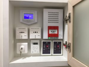 Niche technique avec gestions des alarmes
